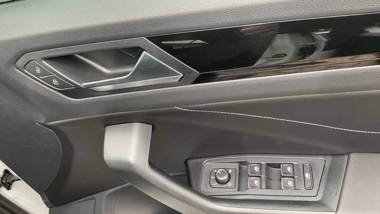 Volkswagen T-Roc 1.5 TSI R-Line 5dr Petrol Hatchback